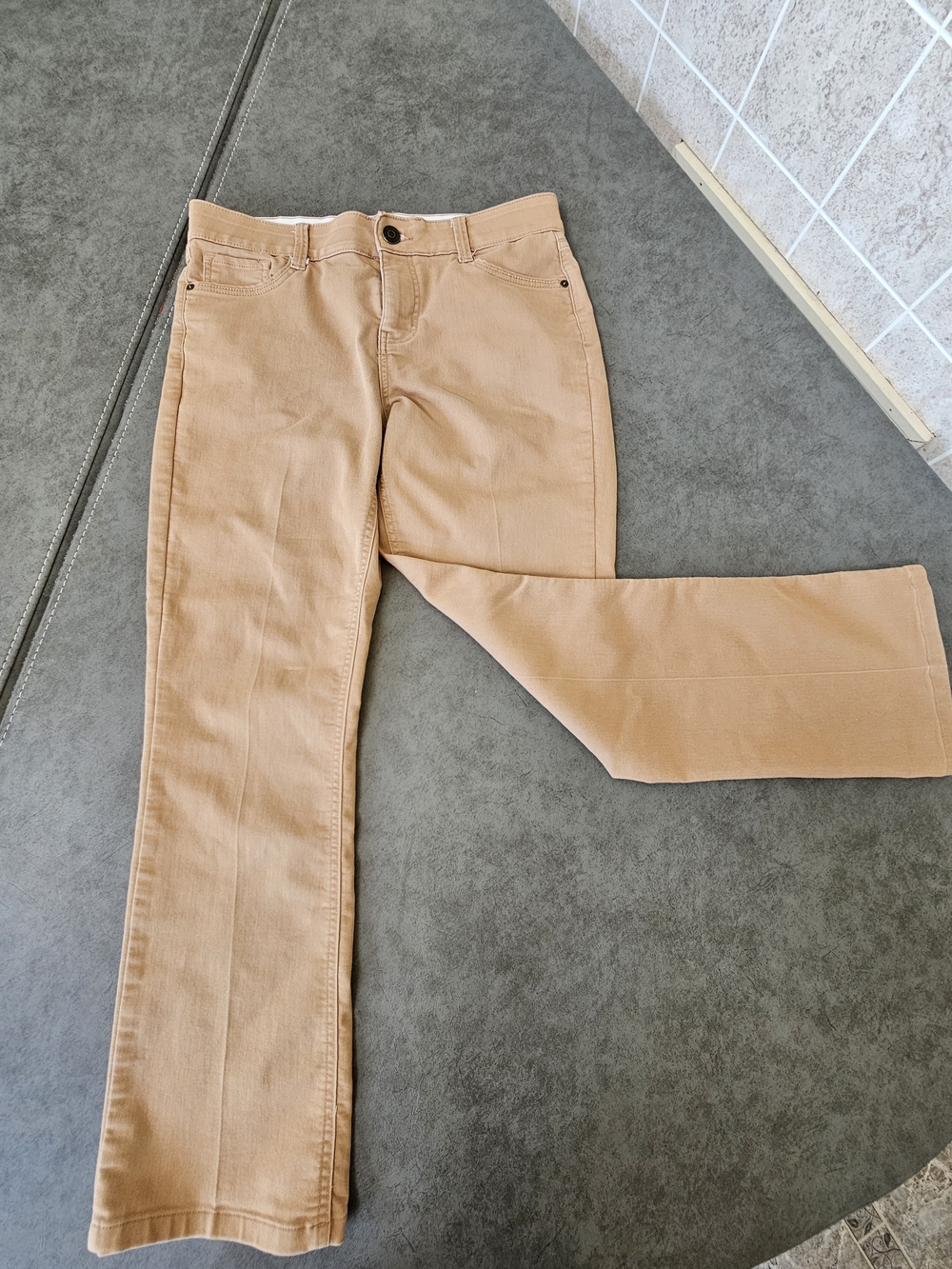 Liz Claiborne Sara Bootcut Pants in Light Tan Size 10